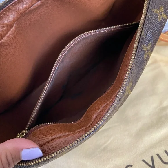 Louis Vuitton GM Jeune Fille Handbag - Picture 10 of 14